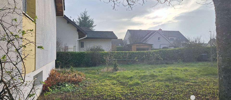 Maison traditionnelle 6 pièces de 95 m² à Fontaine-lès-Dijon (21121)