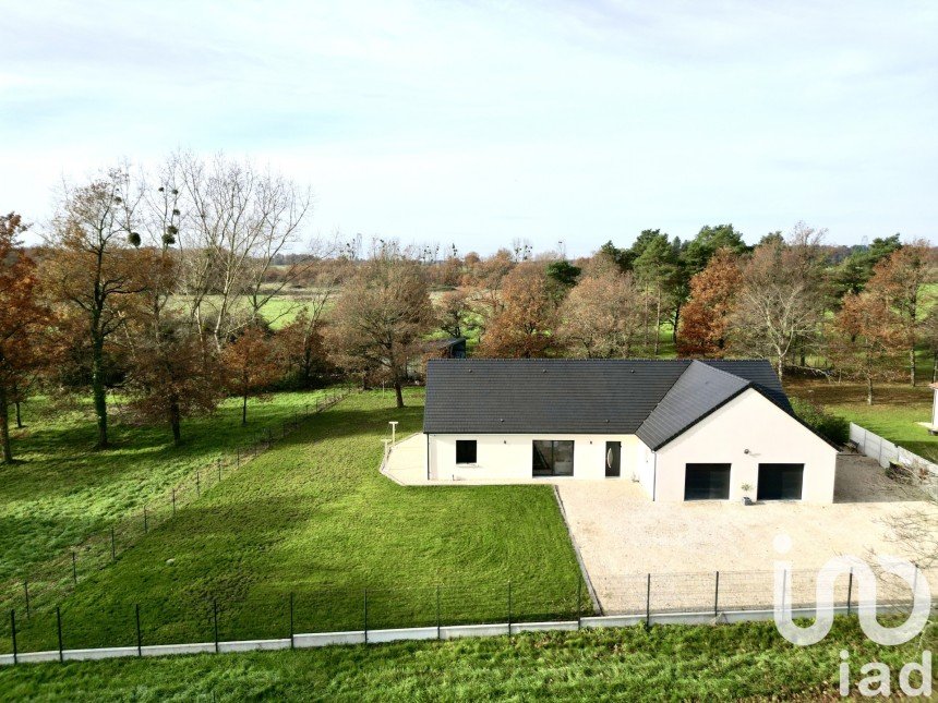 Maison traditionnelle 5 pièces de 165 m² à Romorantin-Lanthenay (41200)