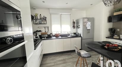 Maison 6 pièces de 138 m² à Guécélard (72230)