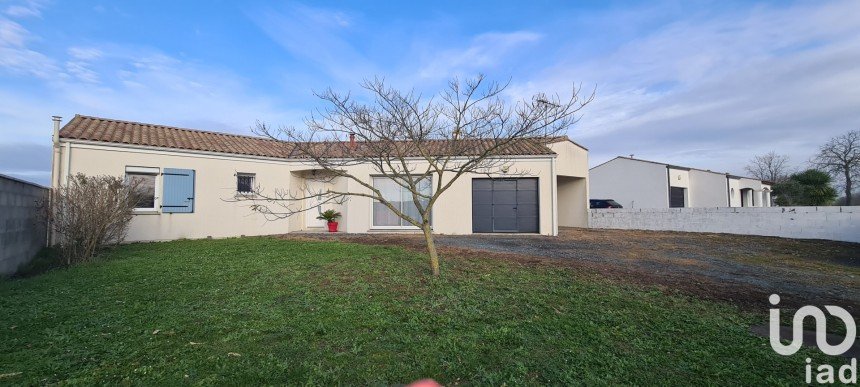 House 5 rooms of 101 m² in Ferrières (17170)