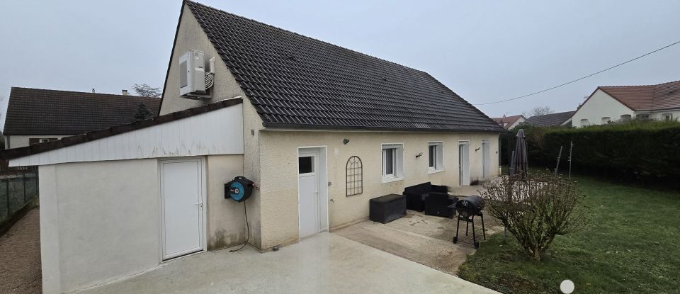 Maison traditionnelle 4 pièces de 116 m² à Pluvault (21110)