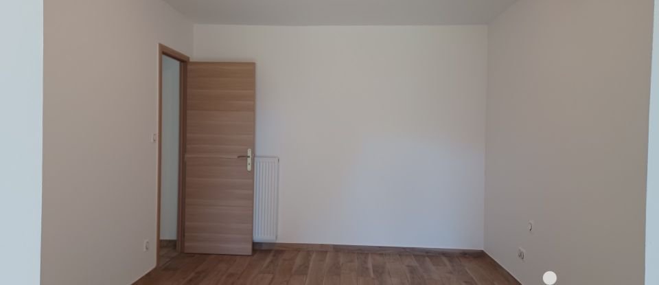 Maison 7 pièces de 189 m² à Saint-Vincent-le-Paluel (24200)