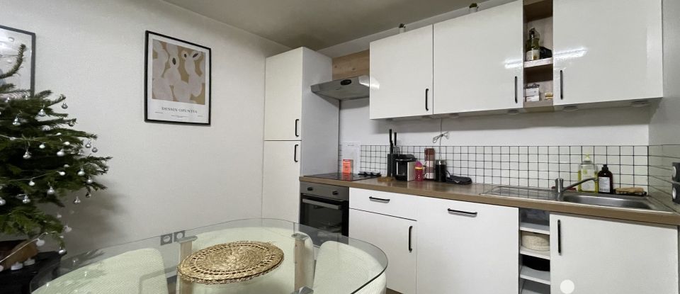 Appartement 2 pièces de 43 m² à Romainville (93230)