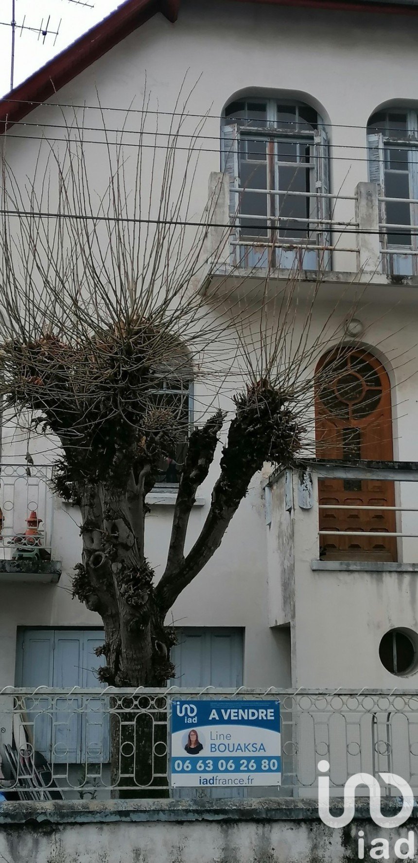 Maison traditionnelle 8 pièces de 225 m² à Lourdes (65100)