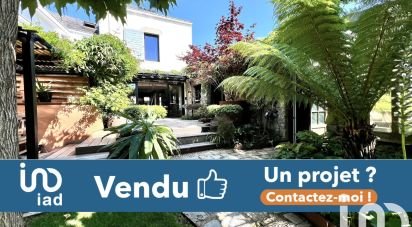 Maison 5 pièces de 137 m² à Saint-Étienne-de-Montluc (44360)