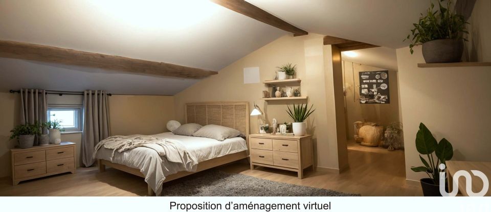 Maison traditionnelle 8 pièces de 162 m² à - (79360)