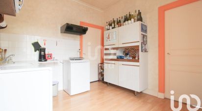 Appartement 3 pièces de 52 m² à Saint-Affrique (12400)