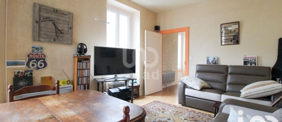 Appartement 3 pièces de 52 m² à Saint-Affrique (12400)