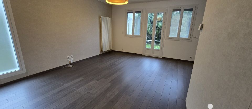 Maison traditionnelle 5 pièces de 163 m² à Castres (81100)