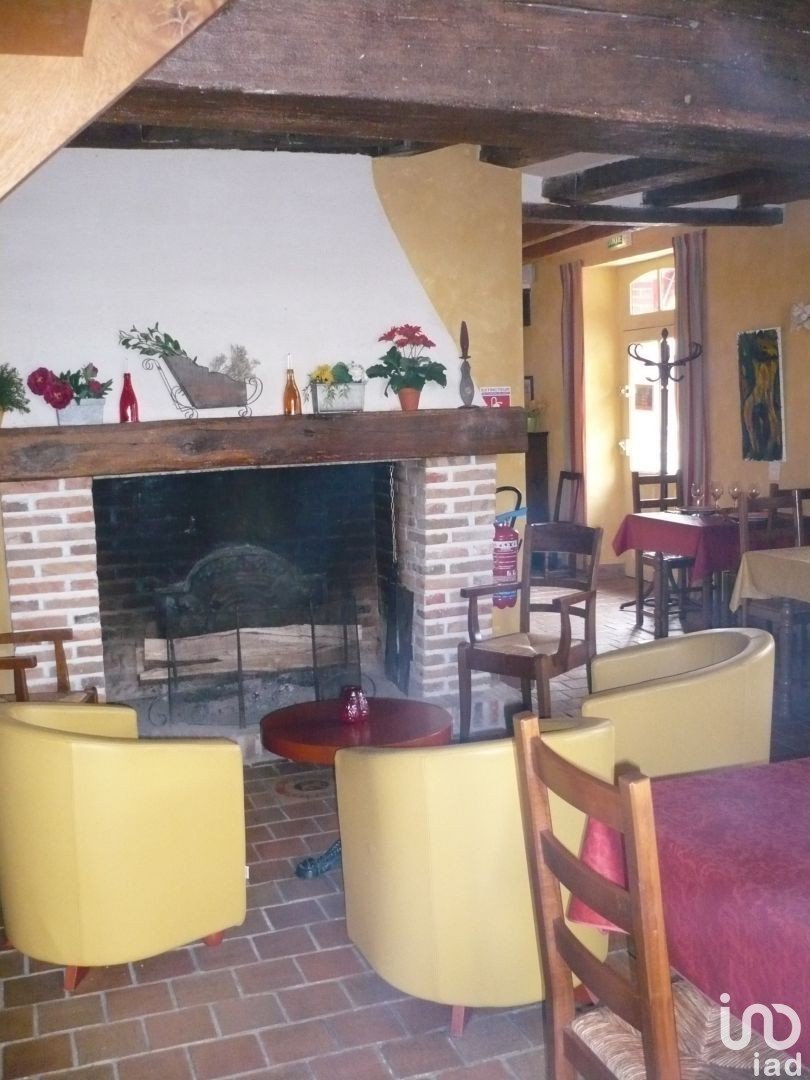 Traditional house 15 rooms of 415 m² in Nançay (18330)