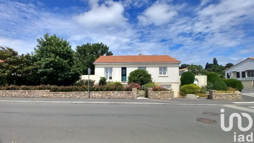 Maison 4 pièces de 97 m² à Les Epesses (85590)