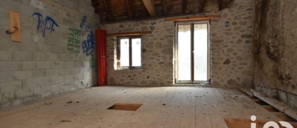 House 6 rooms of 244 m² in Sousville (38350)