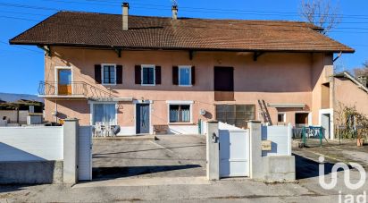 Farm 11 rooms of 275 m² in Reignier-Ésery (74930)