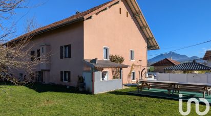 Farm 11 rooms of 275 m² in Reignier-Ésery (74930)