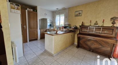 House 4 rooms of 89 m² in Saint-Xandre (17138)