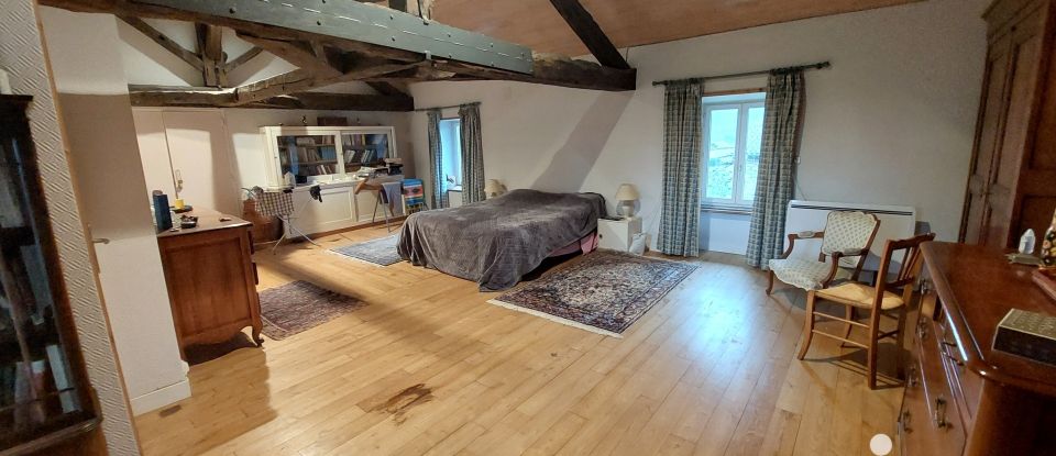 Farm 5 rooms of 191 m² in Champagnac-la-Rivière (87150)