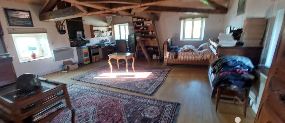 Farm 5 rooms of 191 m² in Champagnac-la-Rivière (87150)