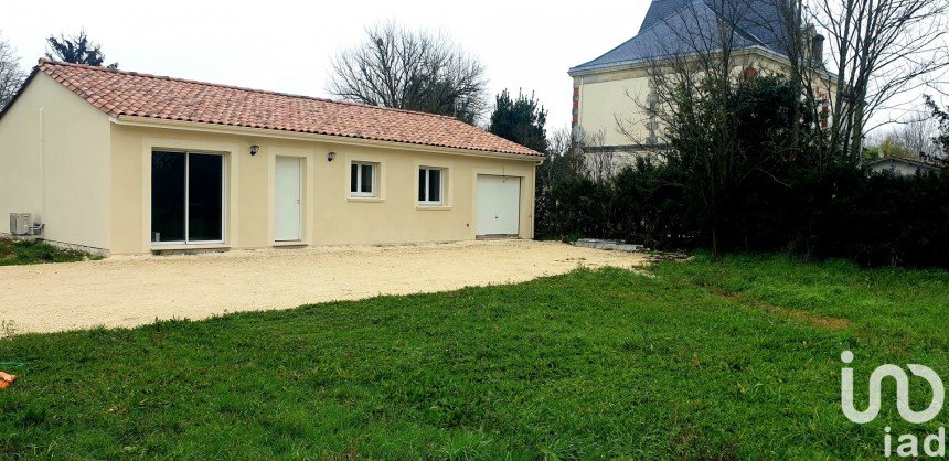 Maison 4 pièces de 85 m² à Les Églisottes-et-Chalaures (33230)