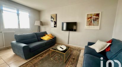 Apartment 4 rooms of 74 m² in Saint-André-les-Vergers (10120)