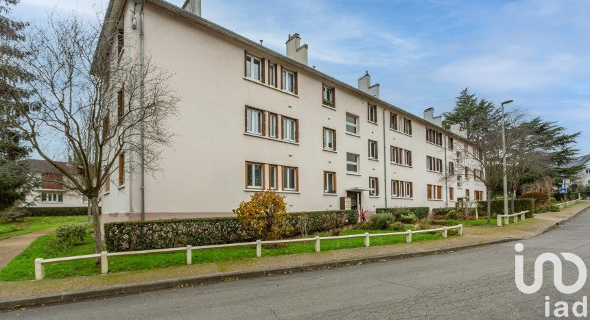 Apartment 4 rooms of 63 m² in Verrières-le-Buisson (91370)