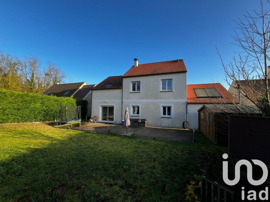 Architect house 6 rooms of 147 m² in Soissons (02200)