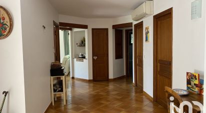 Traditional house 4 rooms of 121 m² in Pernes-les-Fontaines (84210)