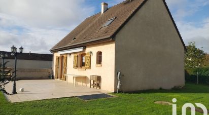 Traditional house 5 rooms of 110 m² in Ézy-sur-Eure (27530)