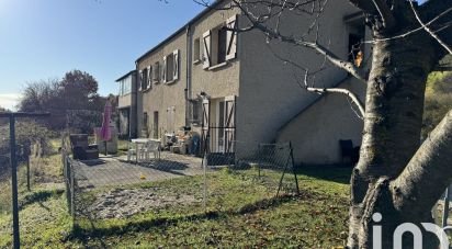 Maison 10 pièces de 245 m² à Volx (04130)