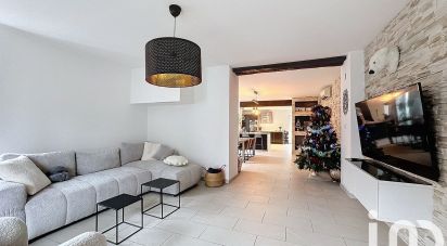 Maison 8 pièces de 227 m² à Valfroicourt (88270)