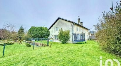 Maison 8 pièces de 227 m² à Valfroicourt (88270)