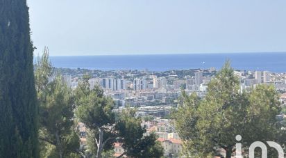 Maison traditionnelle 7 pièces de 272 m² à Toulon (83200)