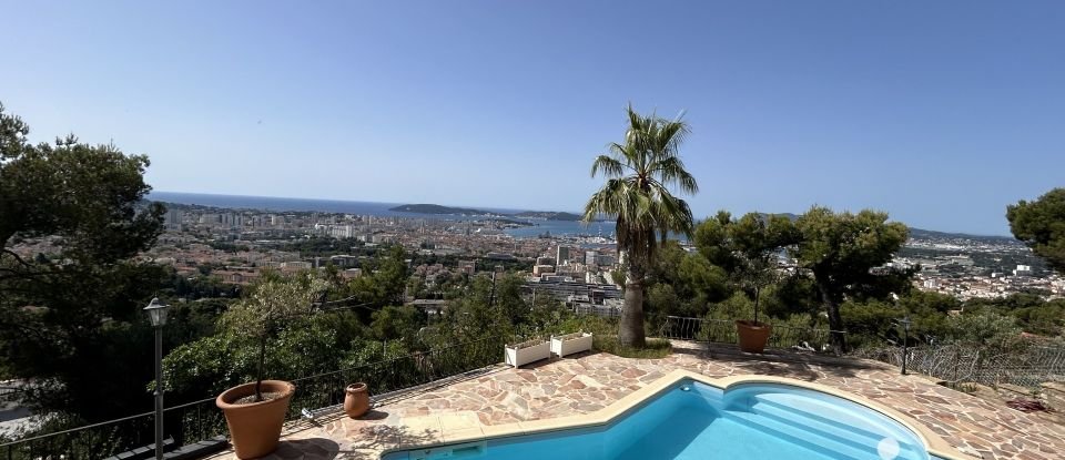 Traditional house 7 rooms of 272 m² in Toulon (83200)