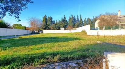 Land of 606 m² in Carpentras (84200)