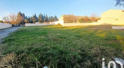 Land of 606 m² in Carpentras (84200)