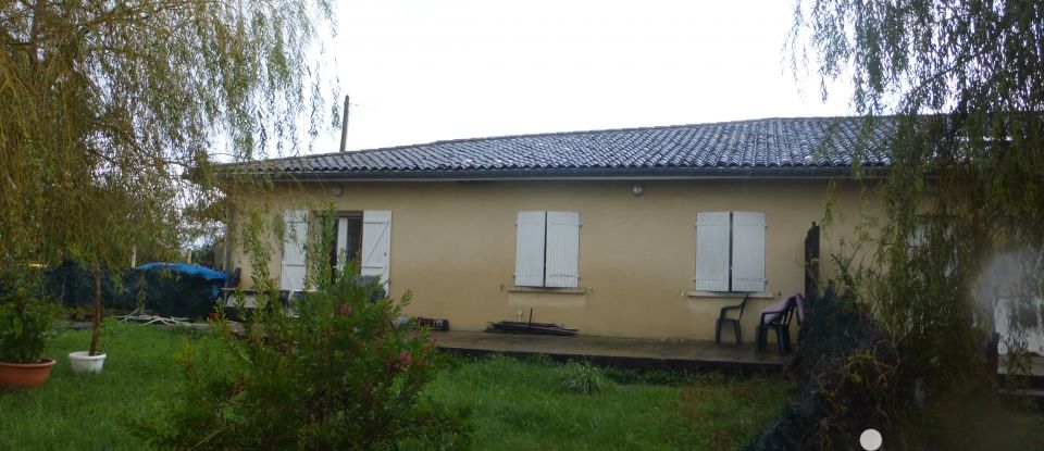 Traditional house 9 rooms of 204 m² in Laruscade (33620)