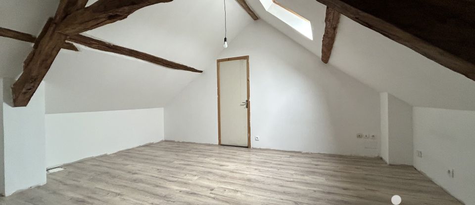 Longere 8 rooms of 143 m² in Givraines (45300)