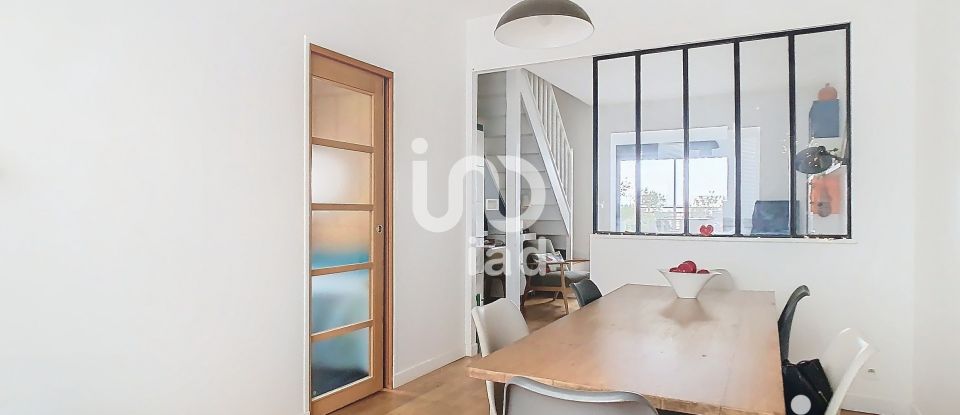 Duplex 6 rooms of 132 m² in Suresnes (92150)