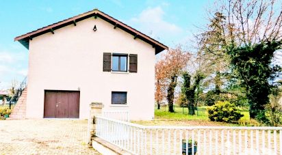 Maison traditionnelle 4 pièces de 99 m² à Saint-Georges-de-Baroille (42510)