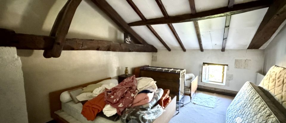 Village house 9 rooms of 199 m² in Saint-Martial (16190)