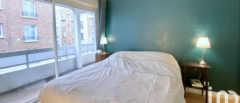 Appartement 3 pièces de 49 m² à Paris (75017)