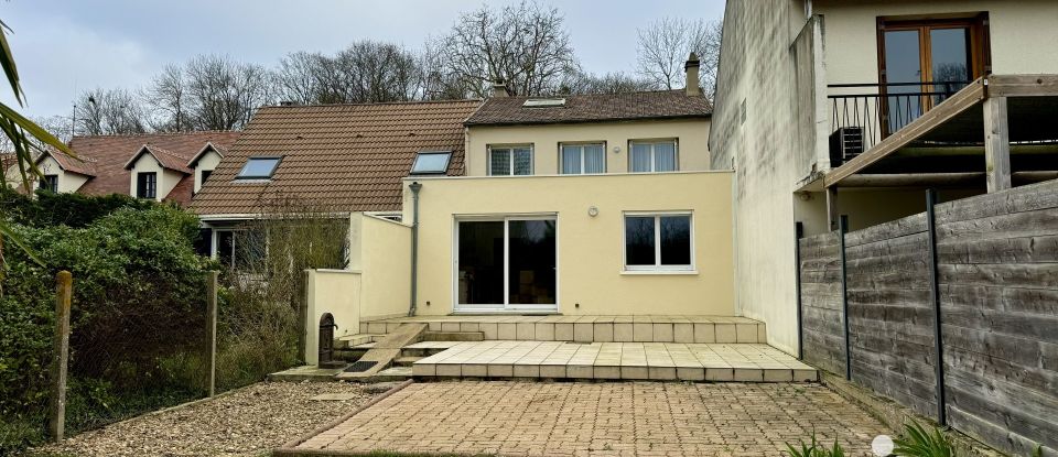 House 6 rooms of 125 m² in Saint-Michel-sur-Orge (91240)