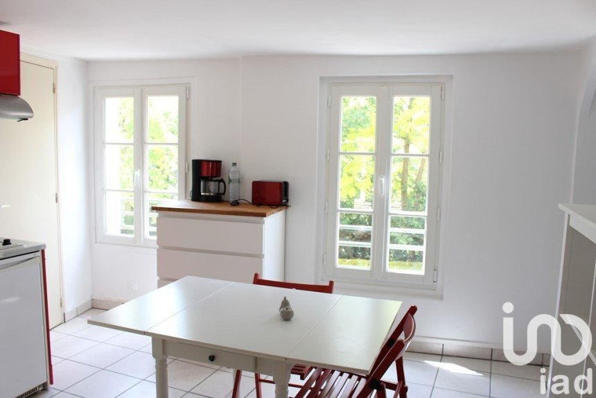 Appartement 2 pièces de 30 m² à Fontainebleau (77300)