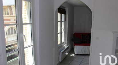 Apartment 2 rooms of 30 m² in Fontainebleau (77300)