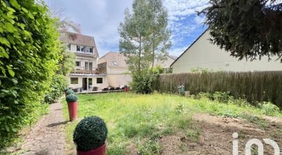 Maison 8 pièces de 196 m² à Le Chesnay (78150)