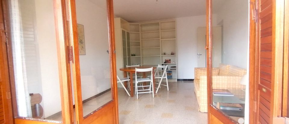 Apartment 2 rooms of 44 m² in Bormes-les-Mimosas (83230)