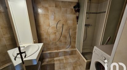 Appartement 3 pièces de 58 m² à Hyères (83400)