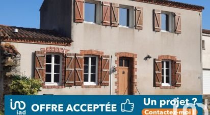 Village house 5 rooms of 98 m² in Saint-Lumine-de-Clisson (44190)