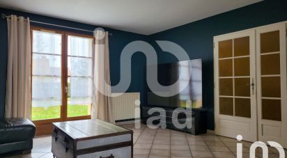 Traditional house 6 rooms of 137 m² in Quinssaines (03380)