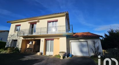 House 5 rooms of 139 m² in Saint-Mamet-la-Salvetat (15220)