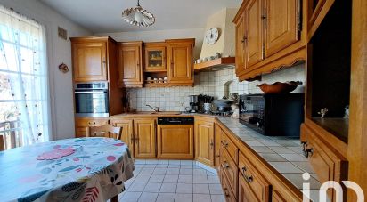 House 3 rooms of 71 m² in Ruaudin (72230)